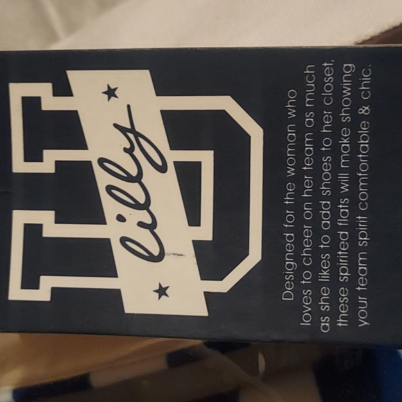 NWT Women's Lilly U  Spirited Flat Shoes with carring bag - Picture 2 of 7